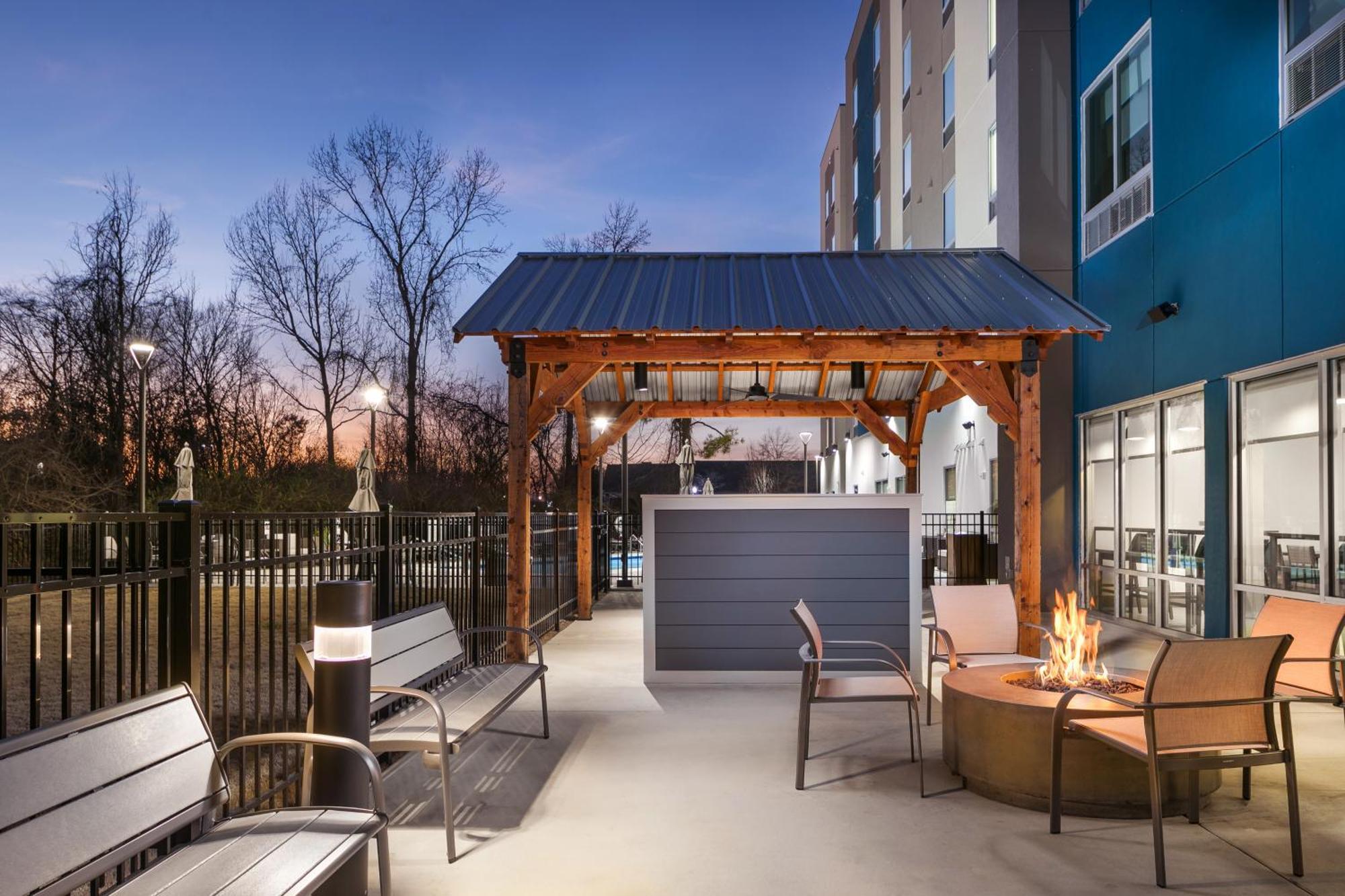 Candlewood Suites Chattanooga Hamilton Place By Ihg Εξωτερικό φωτογραφία